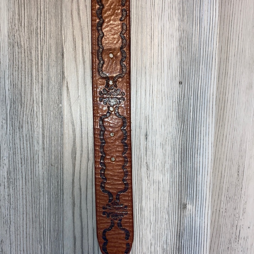 Belt - Picture 2 of 3